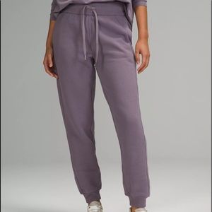 Lululemon Scuba High-Rise Jogger Dusky Lavender